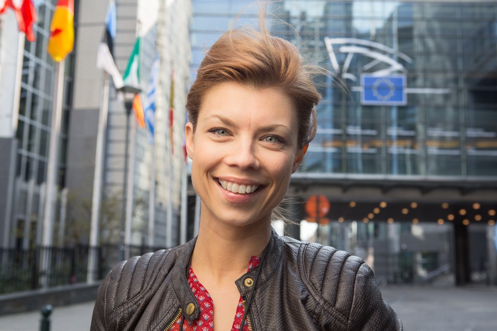 Contact Mina Legnered Connect Communicate Collaborate