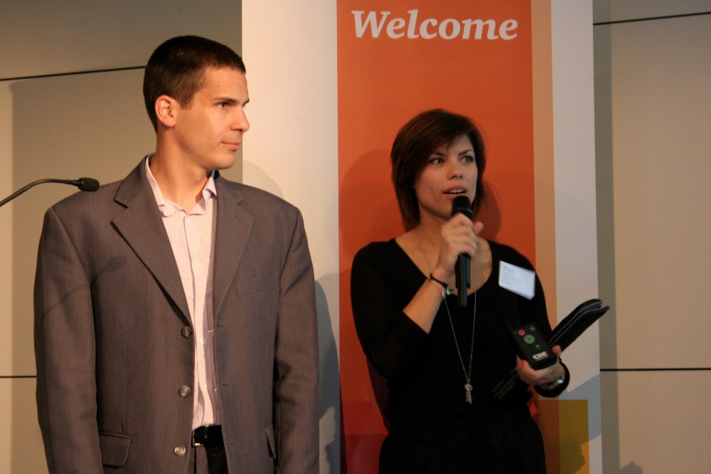 Mina Legnered presenting at UnConvention 2012